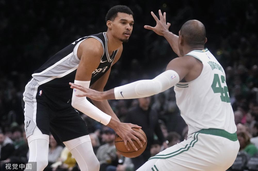 及果岭上的 及果岭上的